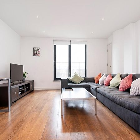 Central 2 Bed Maissonette 런던 외부 사진