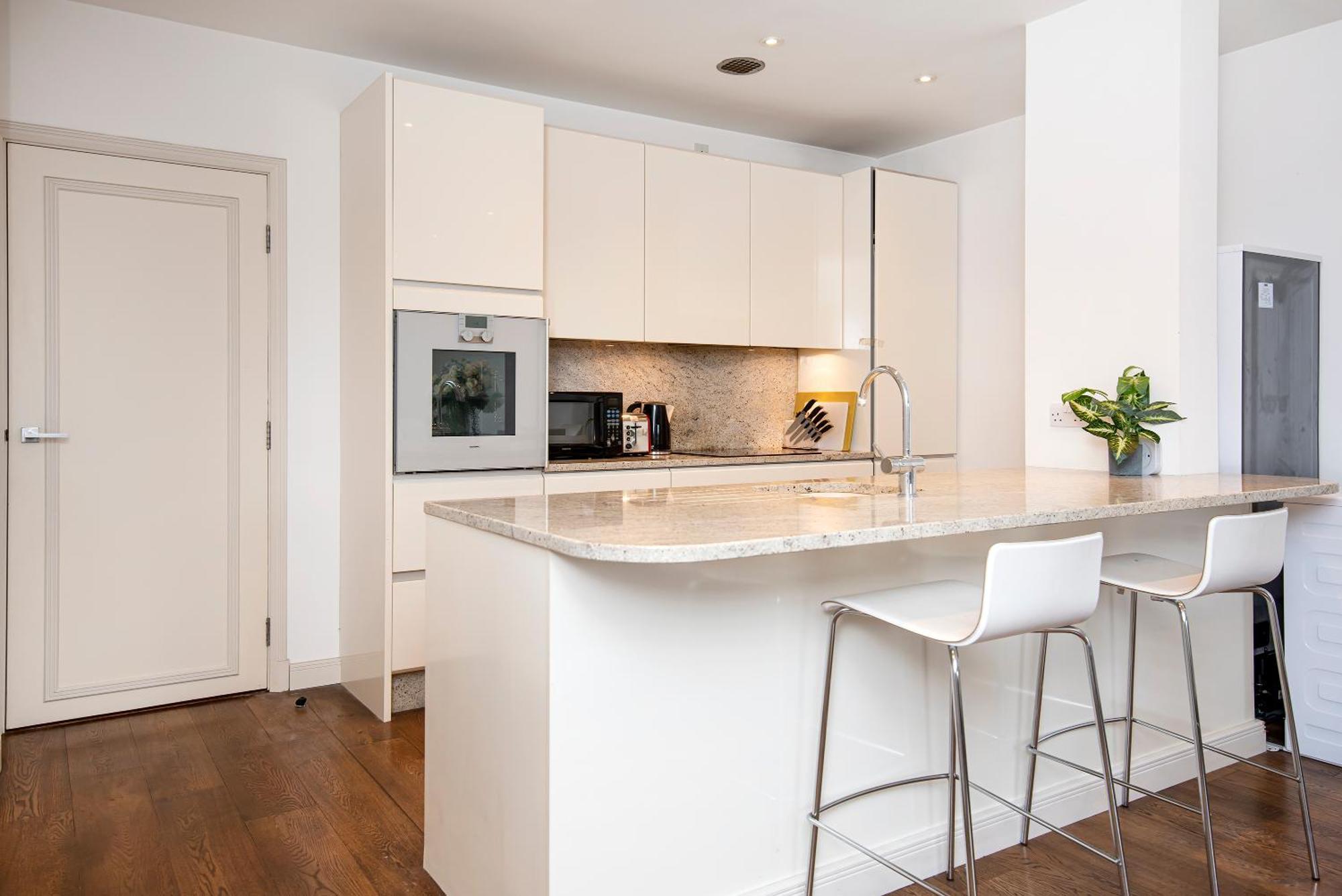 Central 2 Bed Maissonette 런던 외부 사진