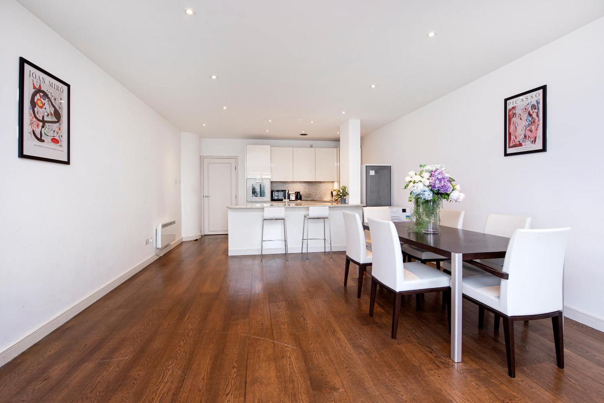 Central 2 Bed Maissonette 런던 외부 사진
